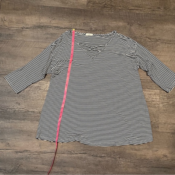 Striped Criss Cross V Neck 3/4 Sleeve Shirt Blouse - Picture 5 of 8